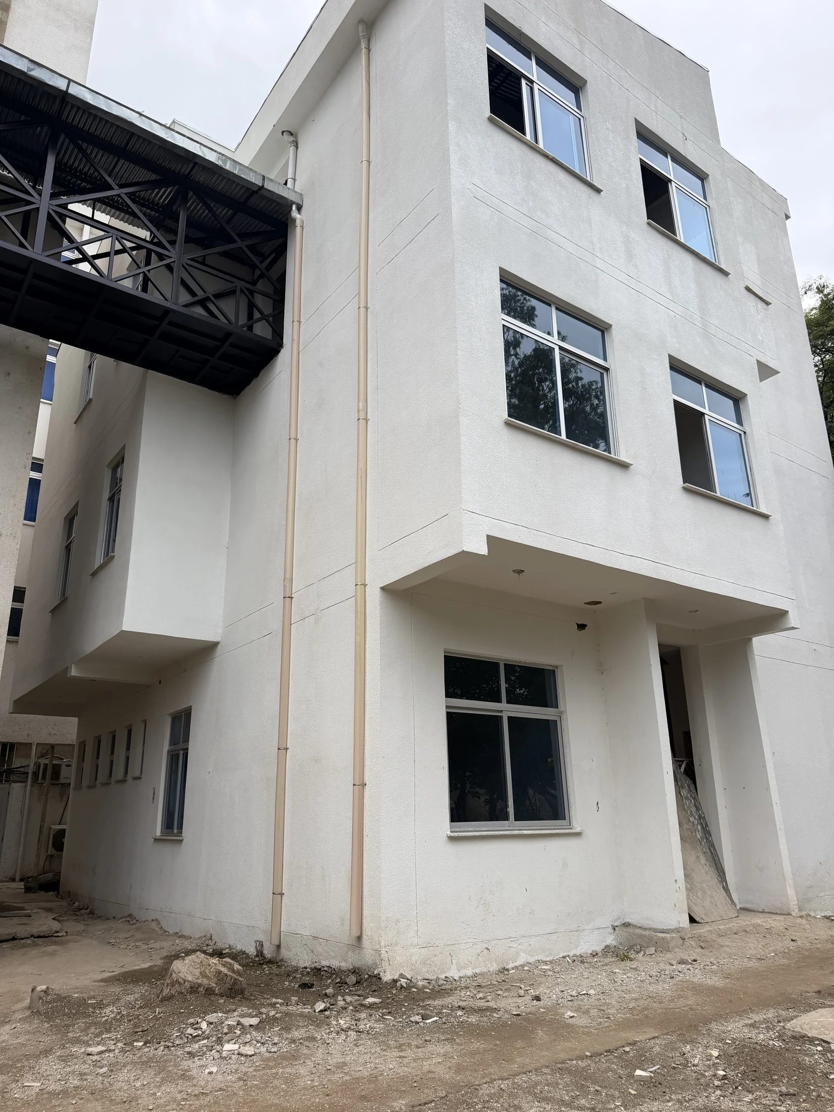 A hospital building during the Hawassa visit